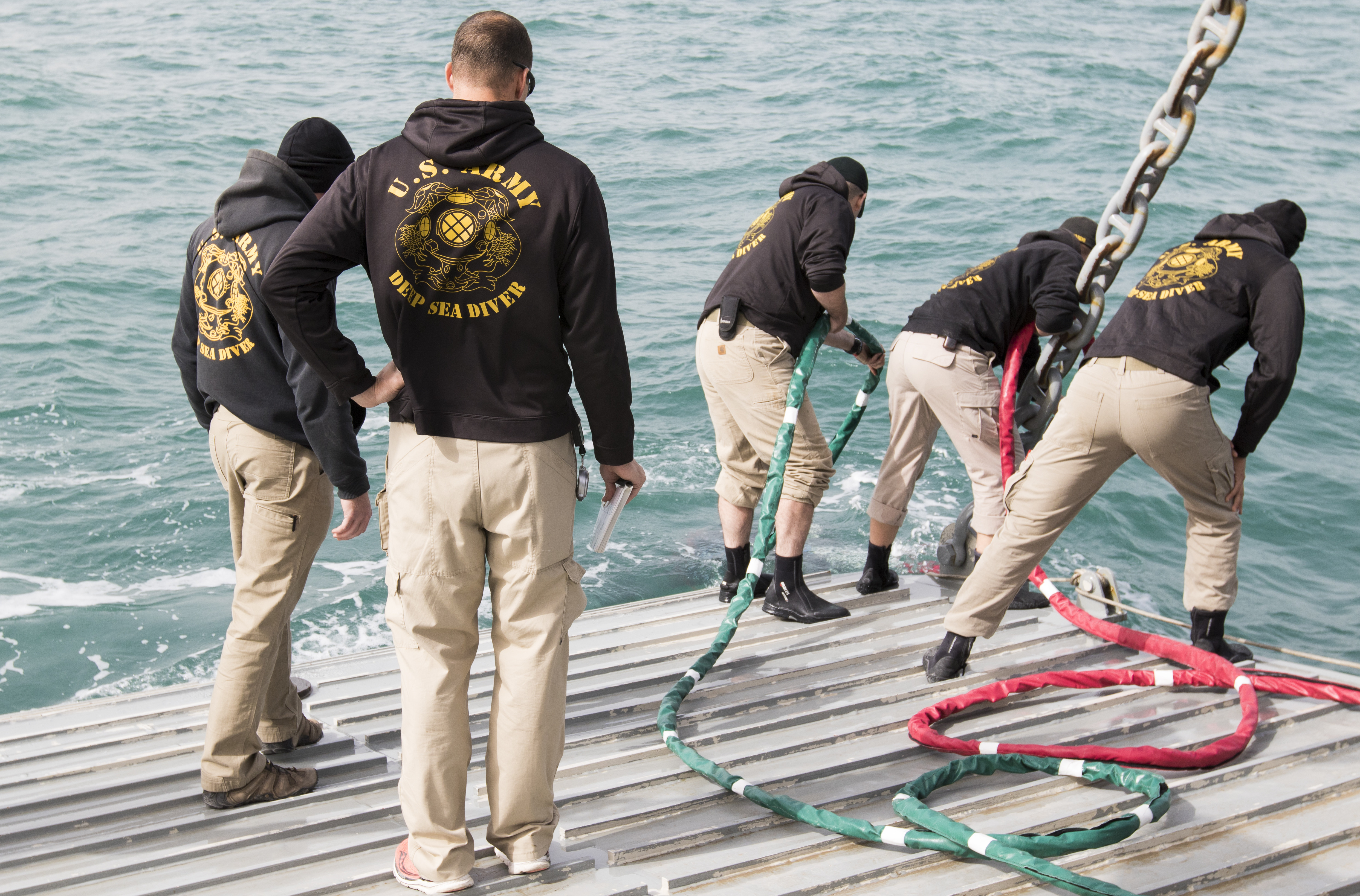 Dive Detachment Soldiers Earn Dive Supervisor Certification gt U S Army