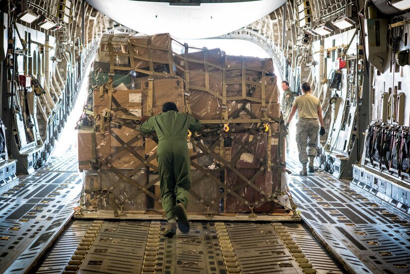 Loadmaster pushes final palet after 33-year career
