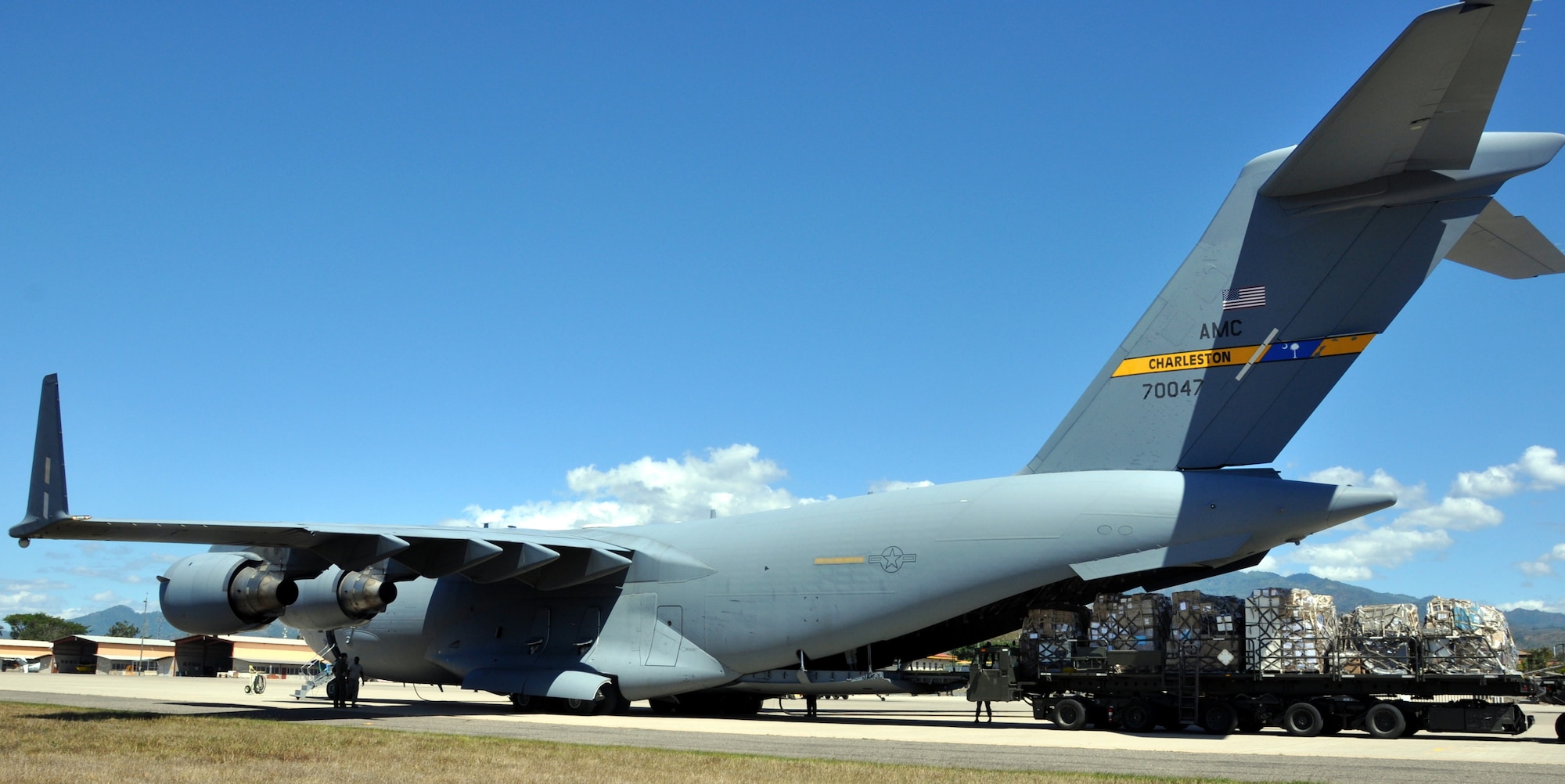 Reservists deliver humanitarian cargo to Honduras