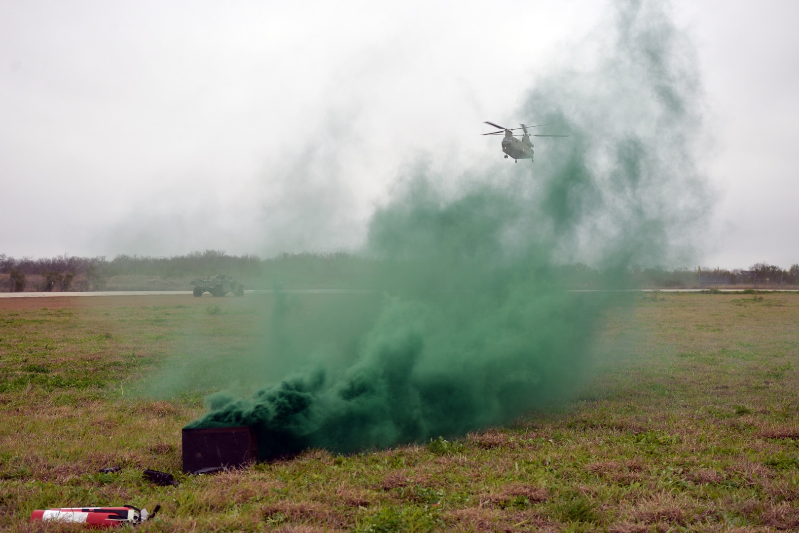 A Texas Army National Guard CH-47 Chinook approaches the landing zone at Martindale Army Air Field, Texas Feb. 1, 2019.