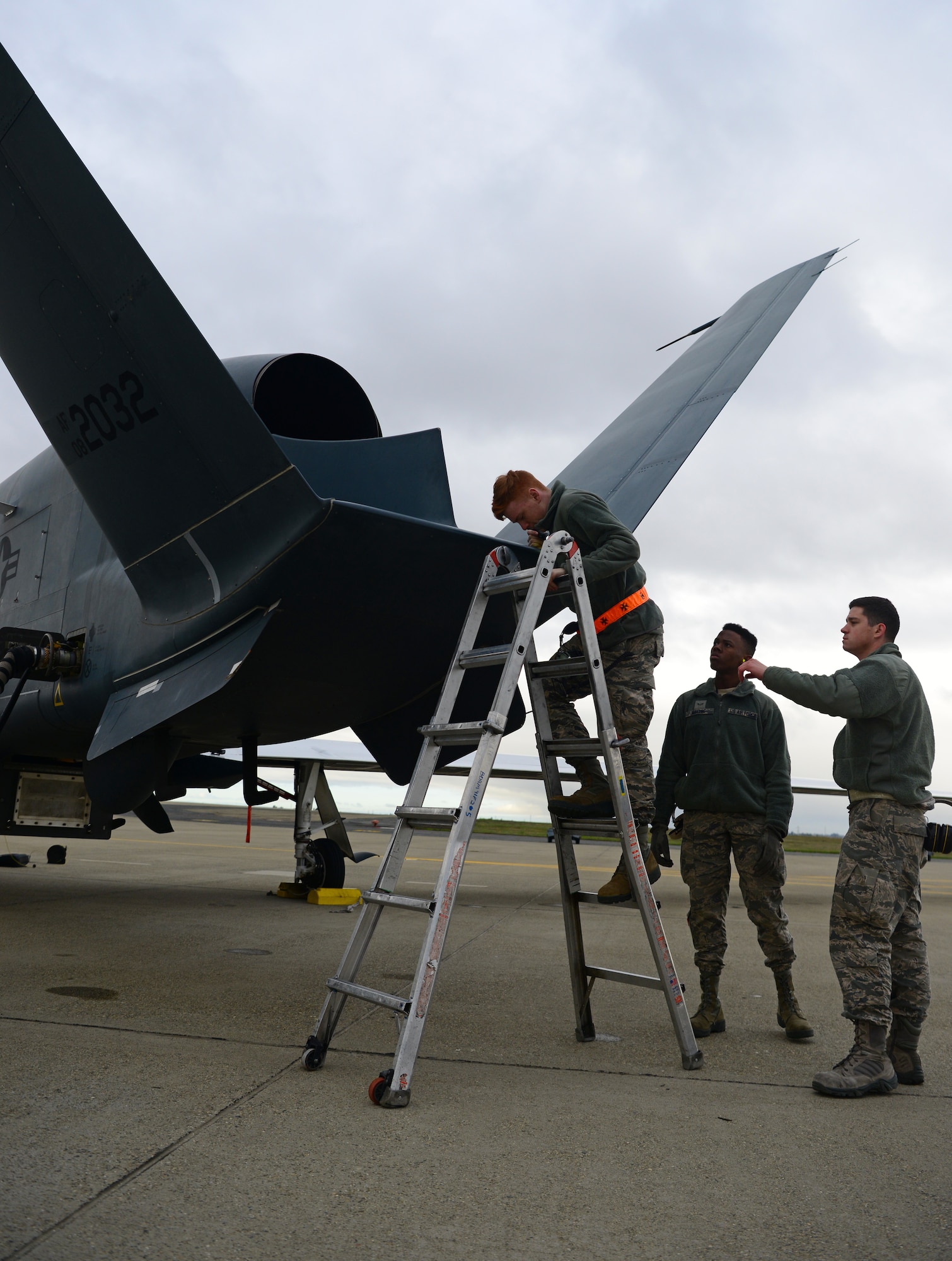 Staff Sgt. Seth Thurber, 69th Maintenance Squadron Detachment 1 RQ-4 Global Hawk avionics technician, teaches new Airmen how to perform a preflight inspection