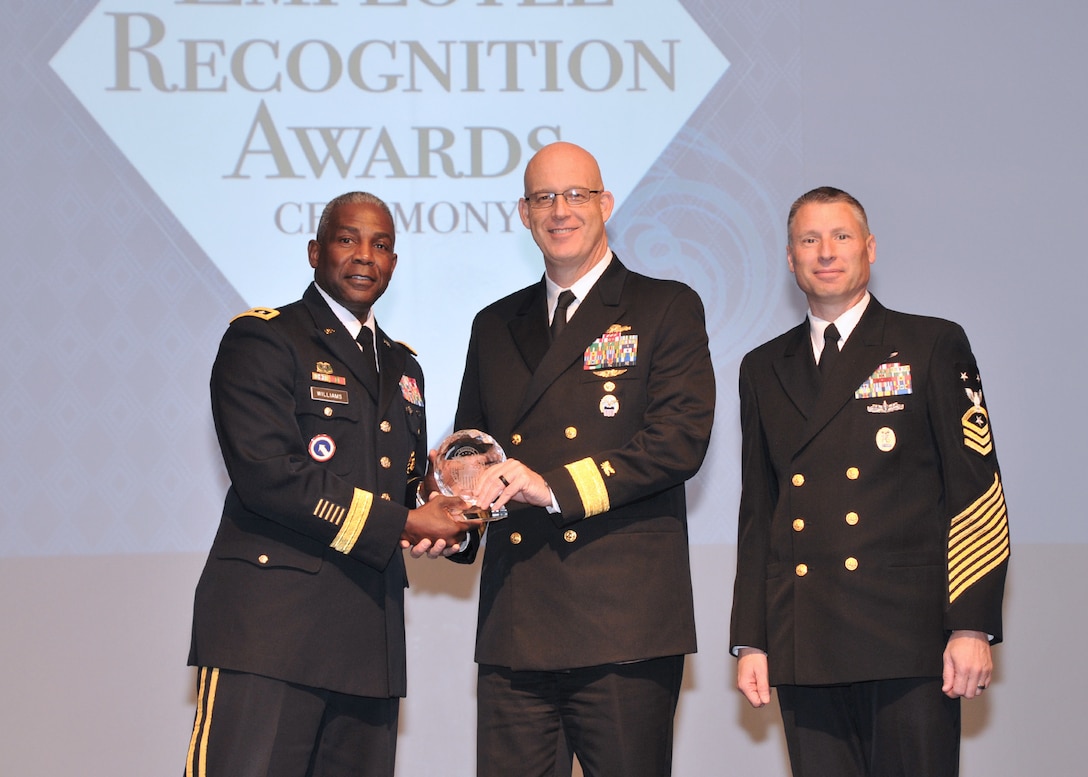 Jacksonville’s Gist recognized at annual DLA award ceremony