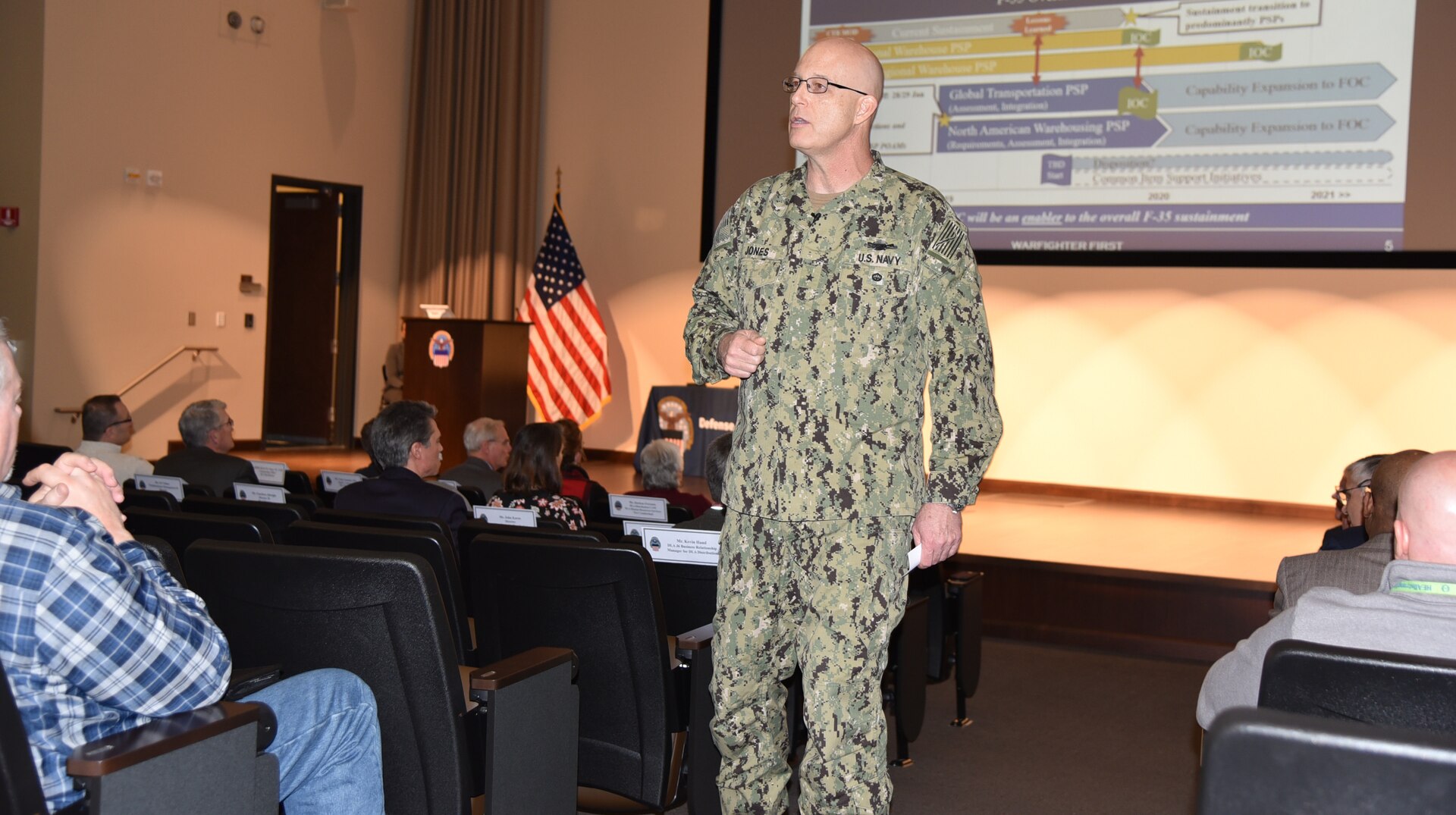 Distribution commander hosts team rally touting new business and network modernization