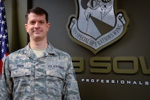 Historian arrives 919th SOW