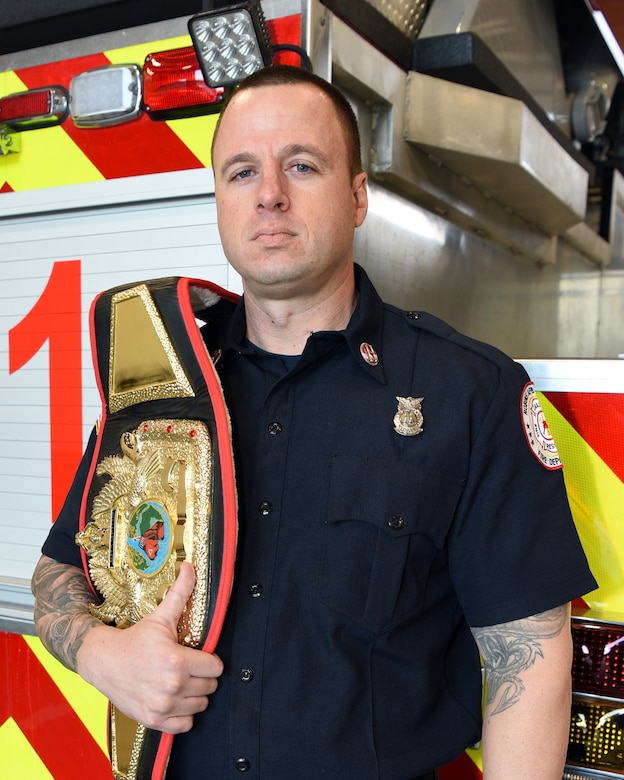 Robins firefighters use boxing to stay fit to fight flames