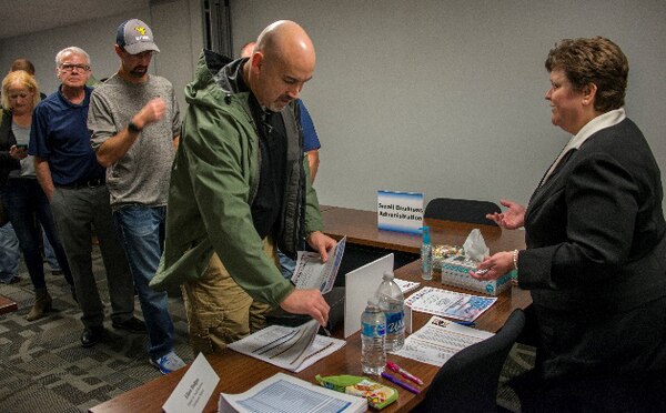 The Huntington District’s Operations and Readiness Division, along with the Regional Rivers Repair Fleet, Huntington Contracting Branch, Safety and Occupational Health, Office of Small Business Programs, Small Business Administration Region II, and the WV National Guard, conducted an Open House to allow contractors and potential contractors an opportunity to exchange information for the purposes of Market Research and Networking.