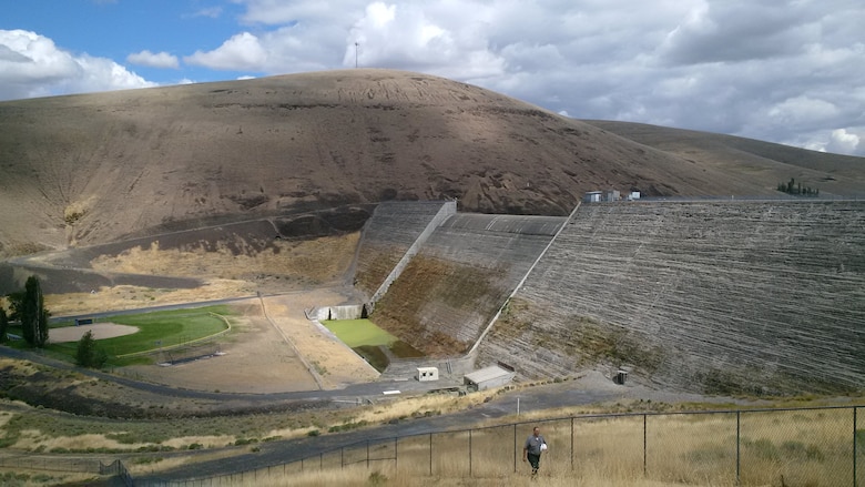 Willow Creek Dam