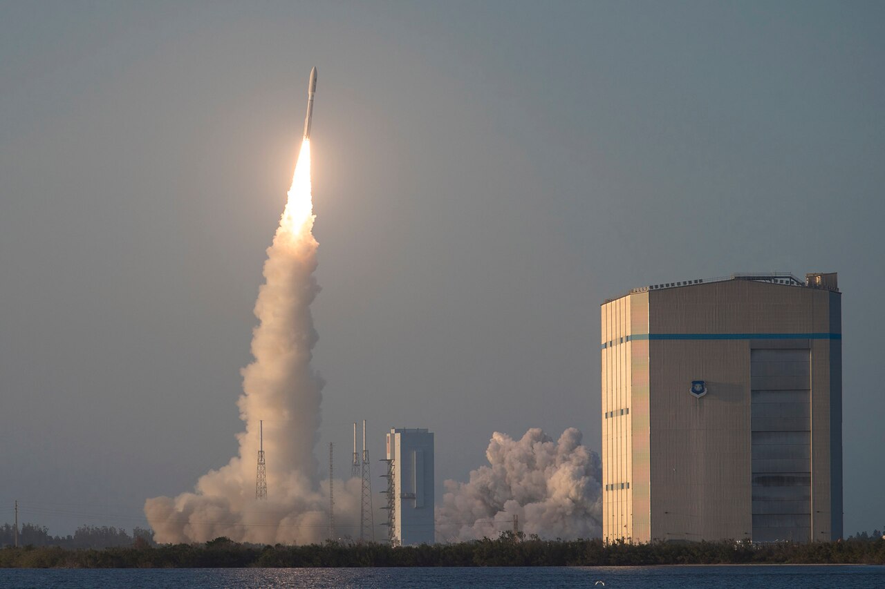 Atlas V rocket launches