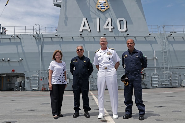 The commander of U.S. Southern Command, Navy Adm. Craig Faller, visits the Brazilian Navy helicopter carrier Atlântico (A 140).