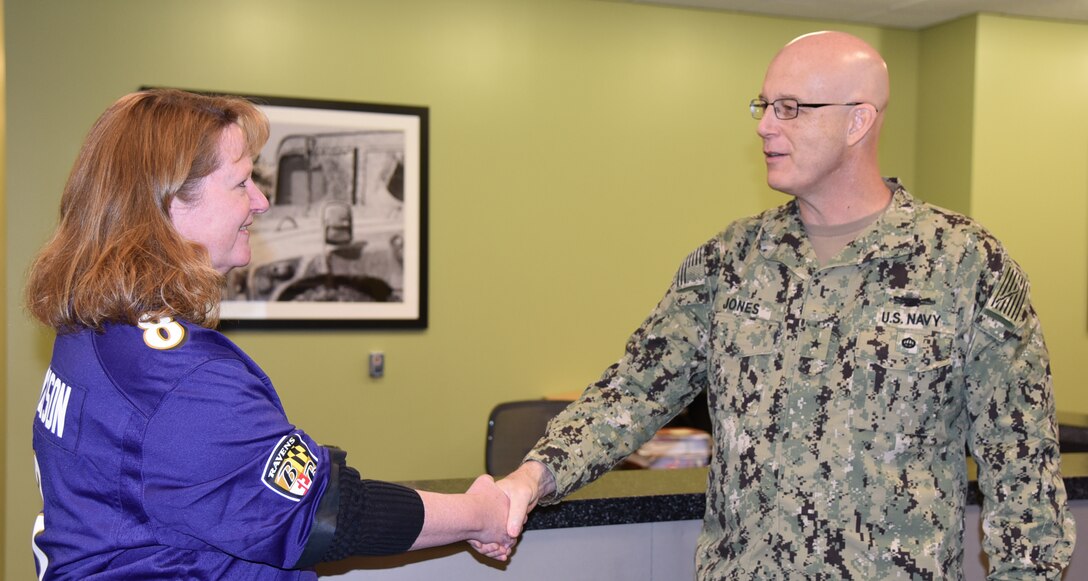 Distribution’s Saxton receives commander’s coin