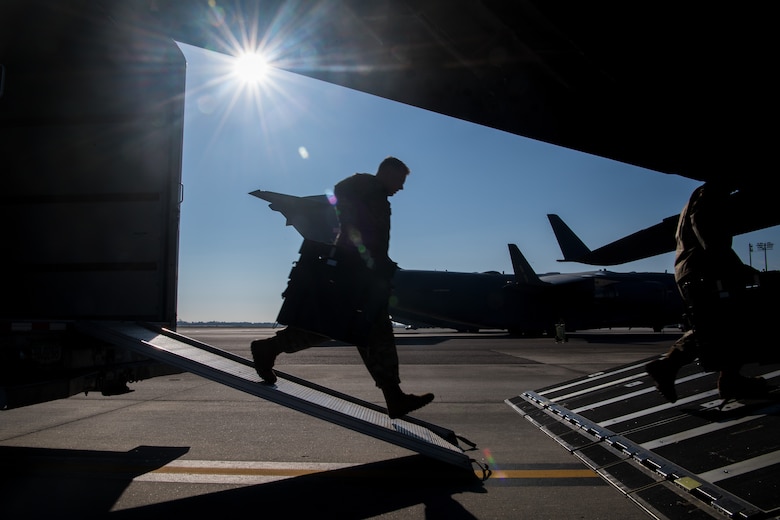 50th ESB upgrades C-17 comms during training > Joint Base Charleston > News