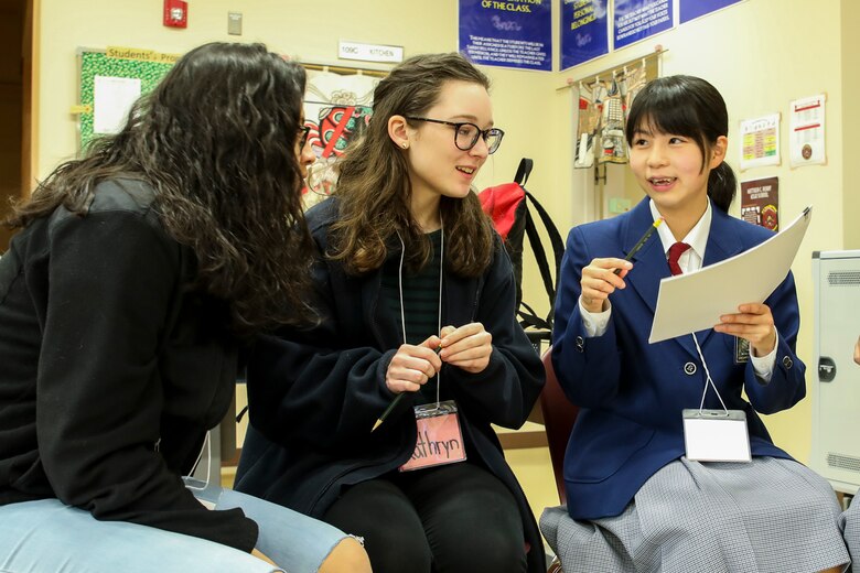 Karyo High School, Shunan City Children’s International Performance Group visit MCAS Iwakuni for cultural exchange, performance