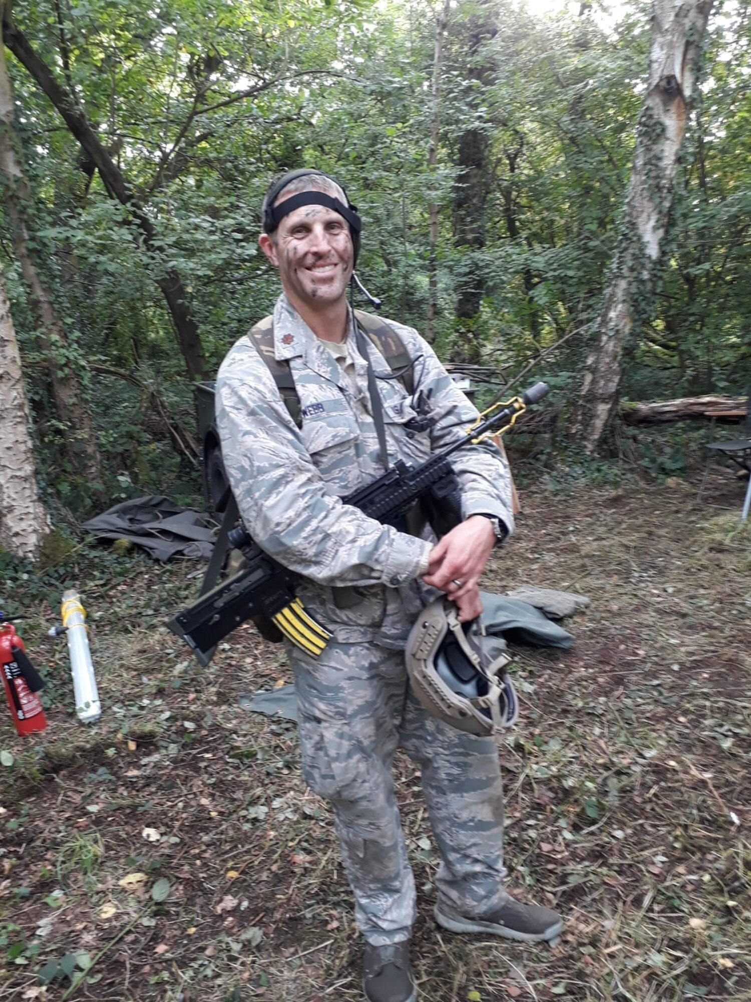 Oregon Air National Guardsman plays Soldier in the United Kingdom