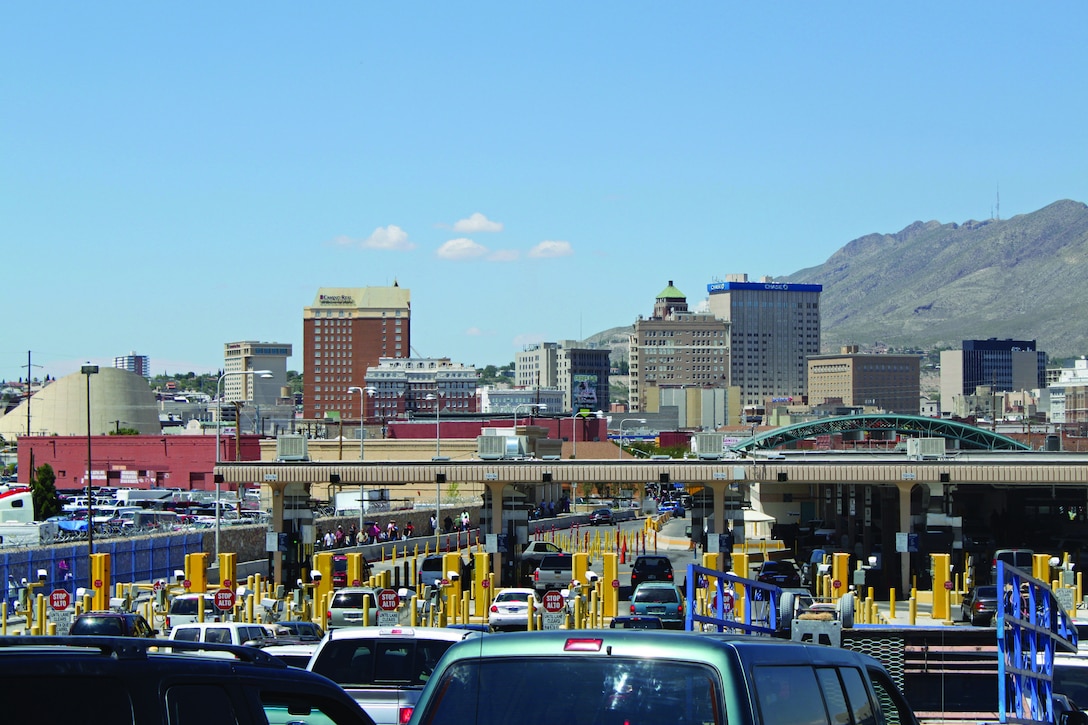 View of El Paso, Texas from the Ciudad Juárez, Chihuahua side of the U.S.–Mexico border. The United States is linked by history, geography, and economics to Latin America. (Flickr/ Astrid BussinikLicensed under Creative Commons Attribution 2.0 Generic License. Photo unaltered.