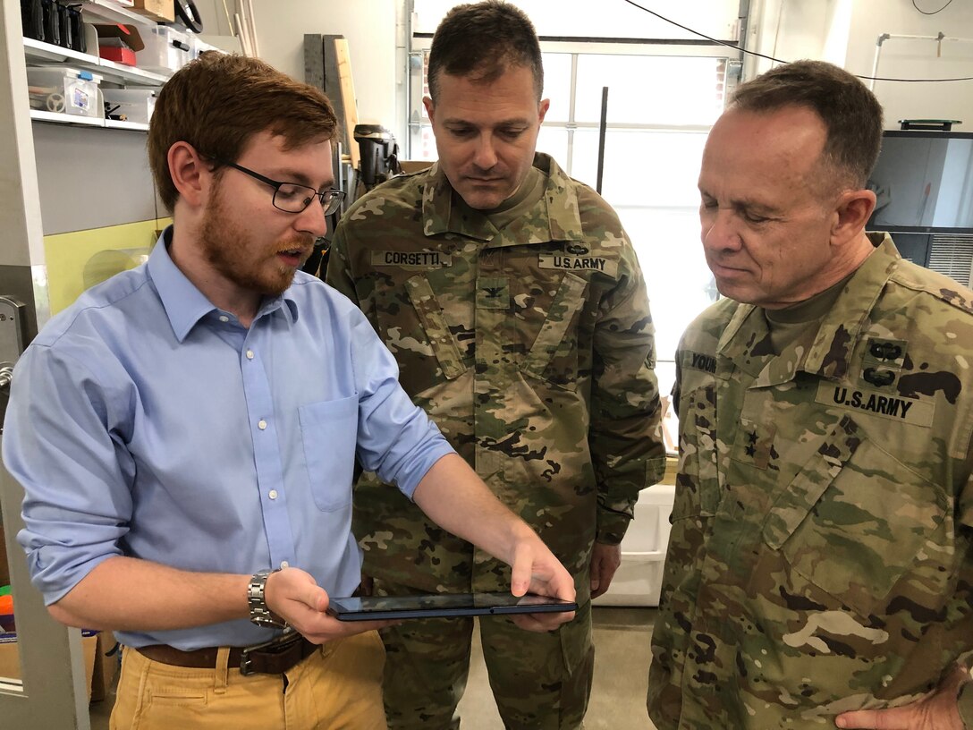 75th Innovation Command leader visits Duke Robotics Lab