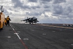 Italian Navy AV-8B Departs USS Kearsarge
