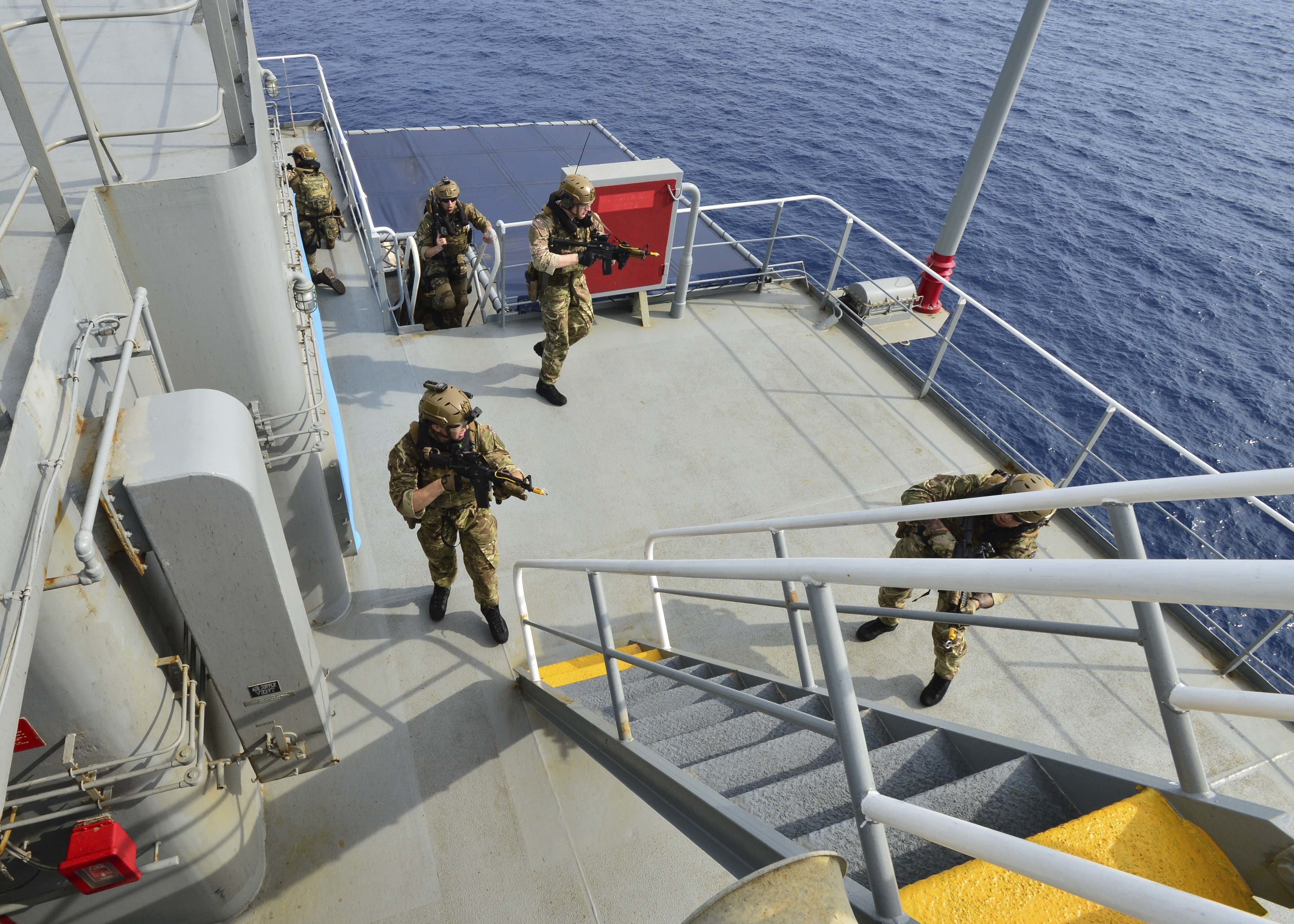 U.S., British Navies Conduct Maritime Security Drills > Commander, U.S