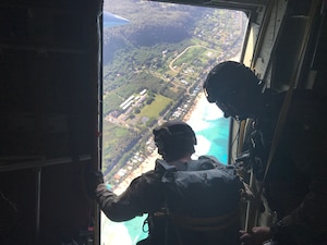 Alaska Air Guardsmen lead Precision Jumpmaster Course in Hawaii.