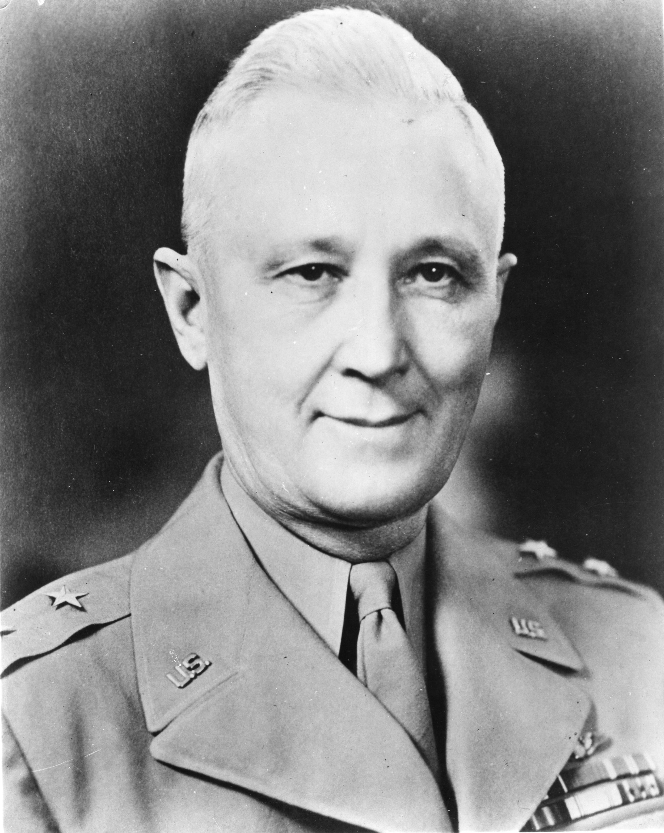 MAJOR GENERAL CHARLES CARL CHAUNCEY > Air Force > Biography Display