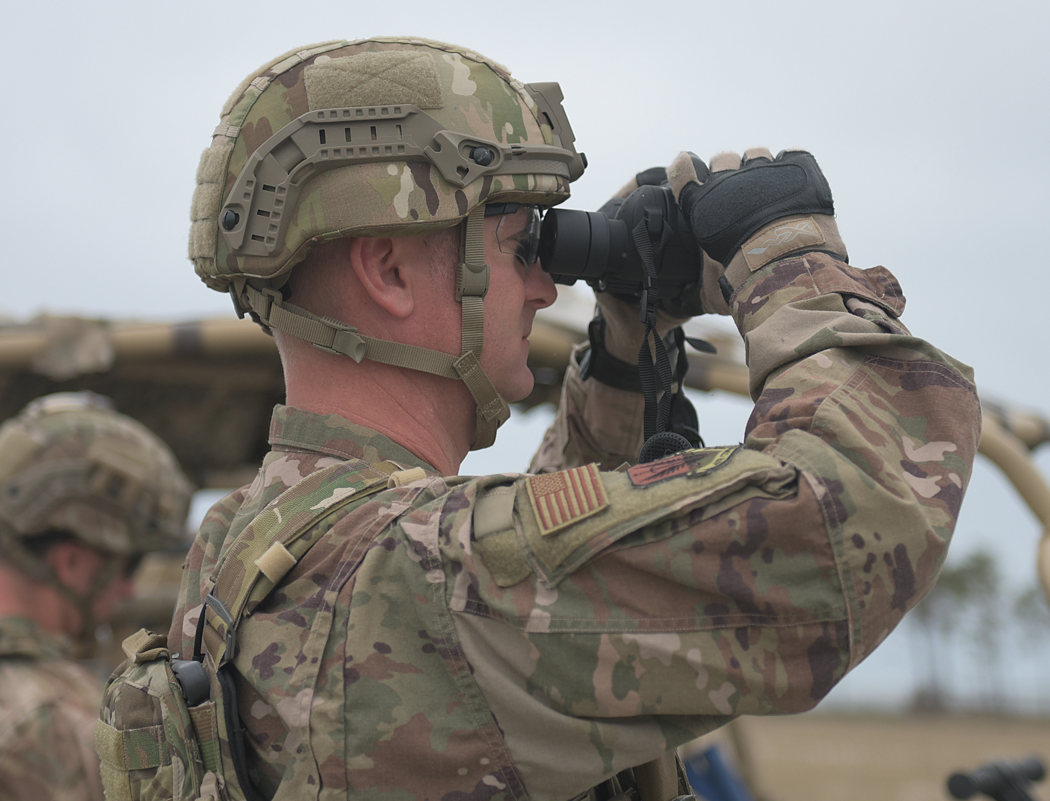 Col. Brian Laidlaw shadows EOD team member > Tyndall Air Force Base