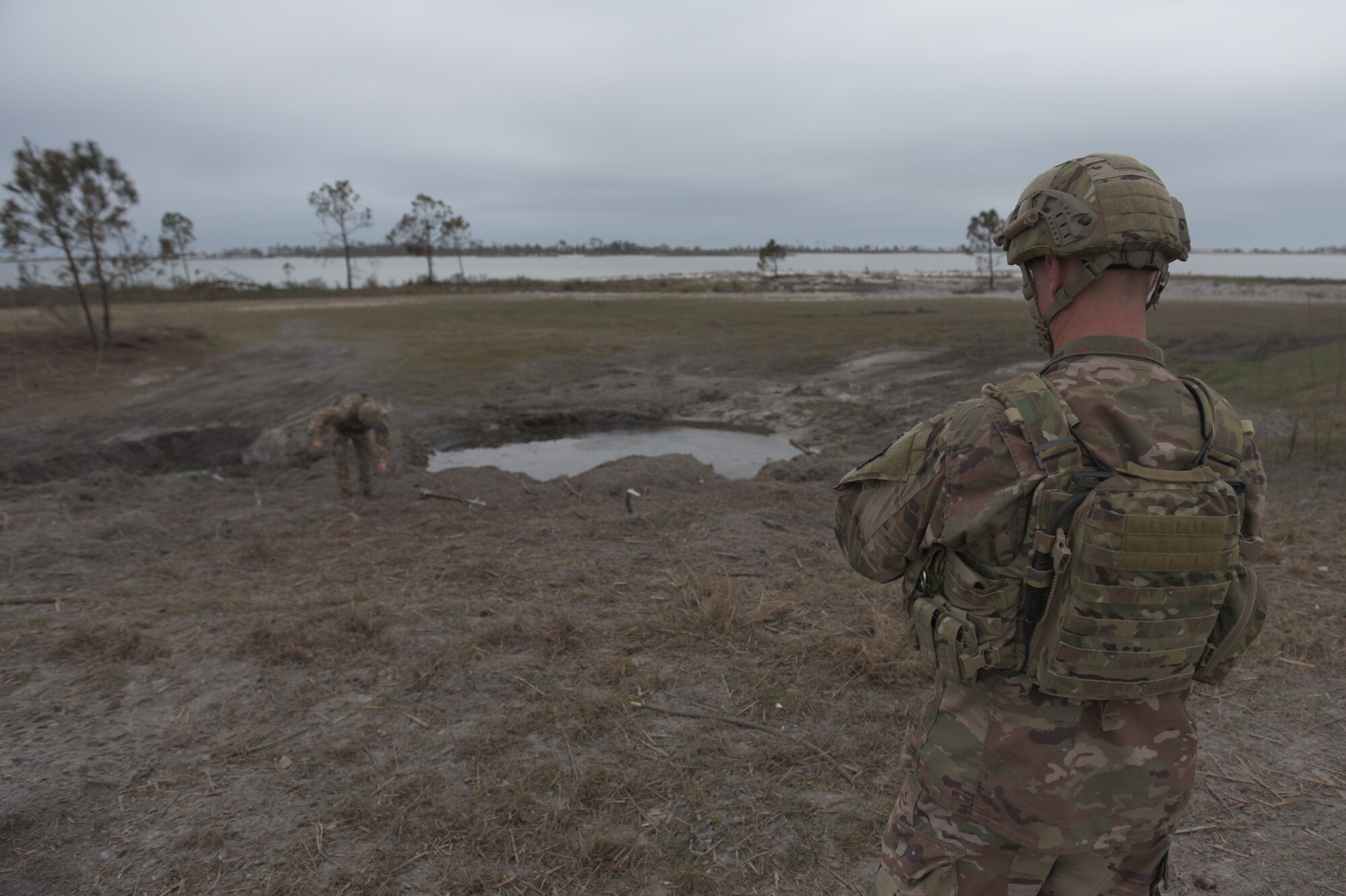 EOD Airman Shadow