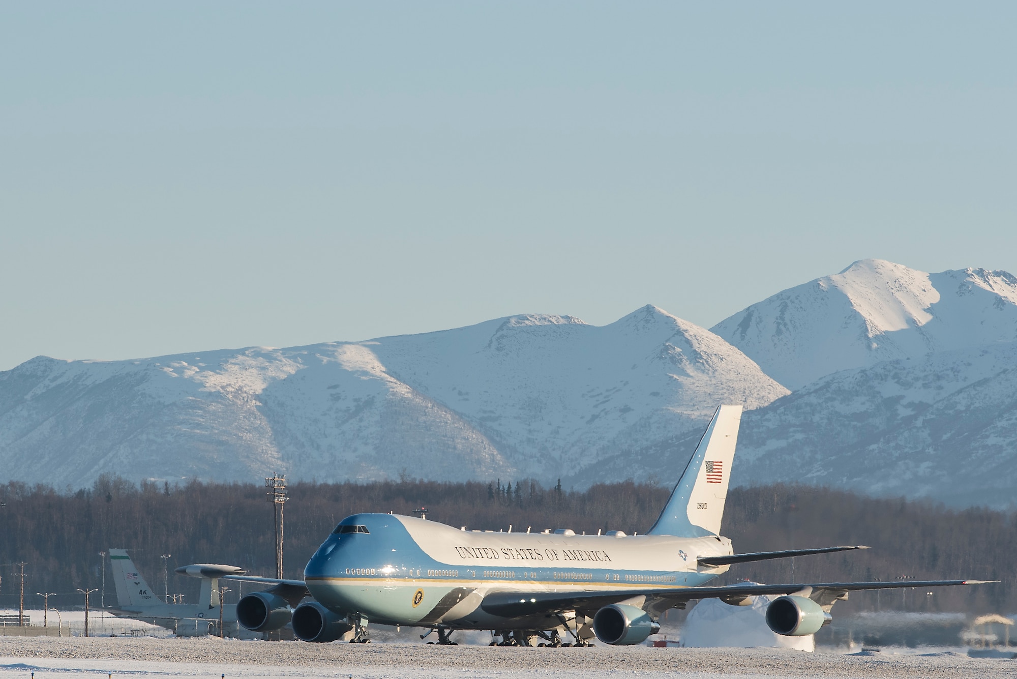 Air Force One taxis to be refueled on Joint Base Elmendorf-Richardson, Alaska, Feb. 28, 2019. The plane, carrying the President of the United States, landed on JBER to refuel after returning from a two-day summit in Hanoi, Vietnam.