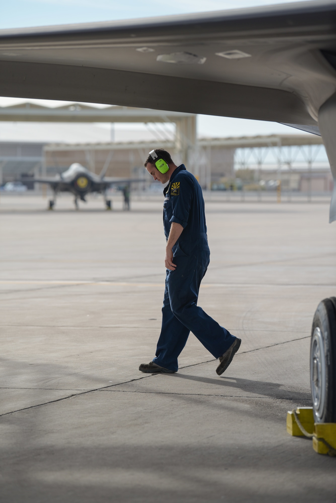 F-35 maintainer is on his way to becoming an F-35 pilot