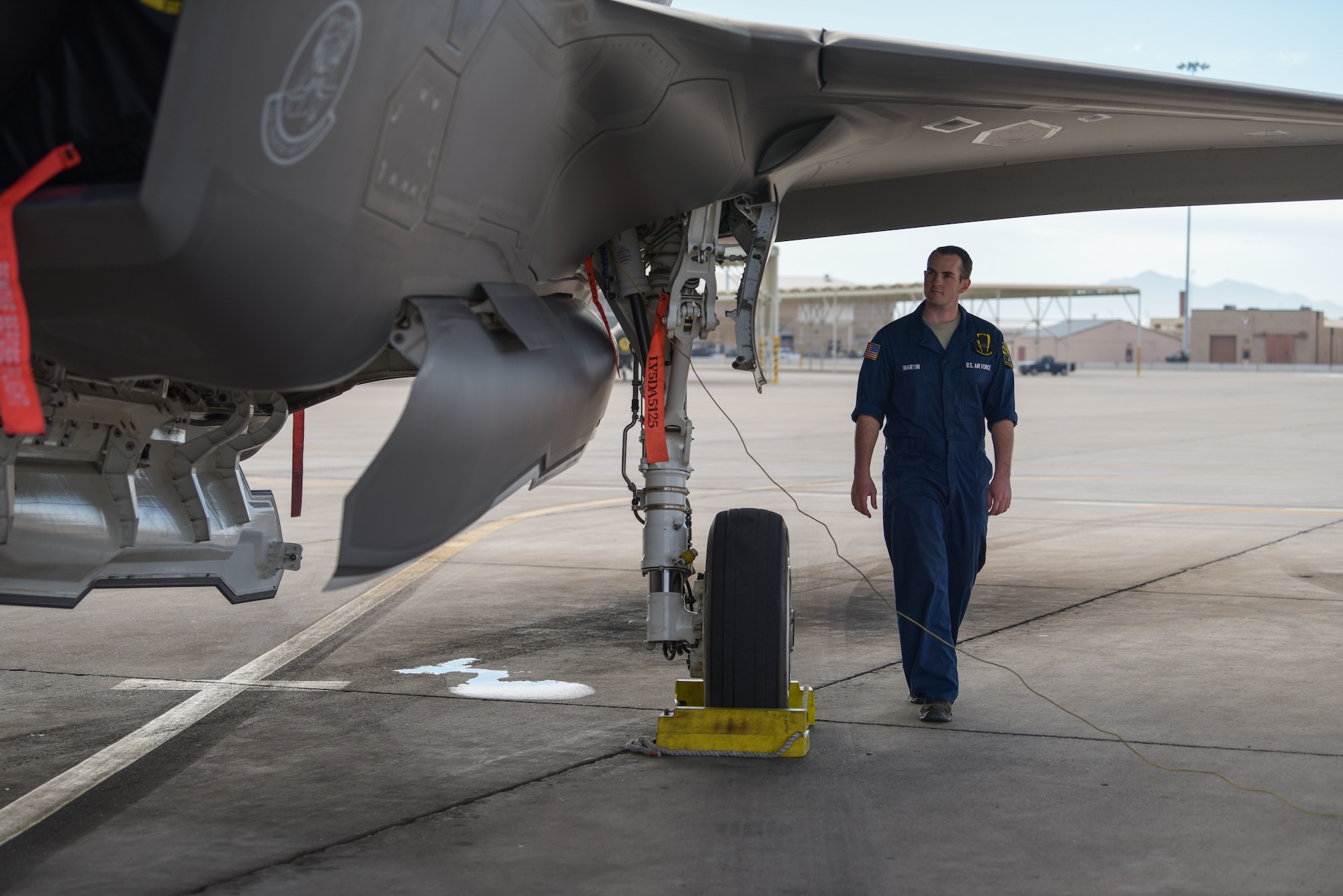 F-35 maintainer is on his way to becoming an F-35 pilot