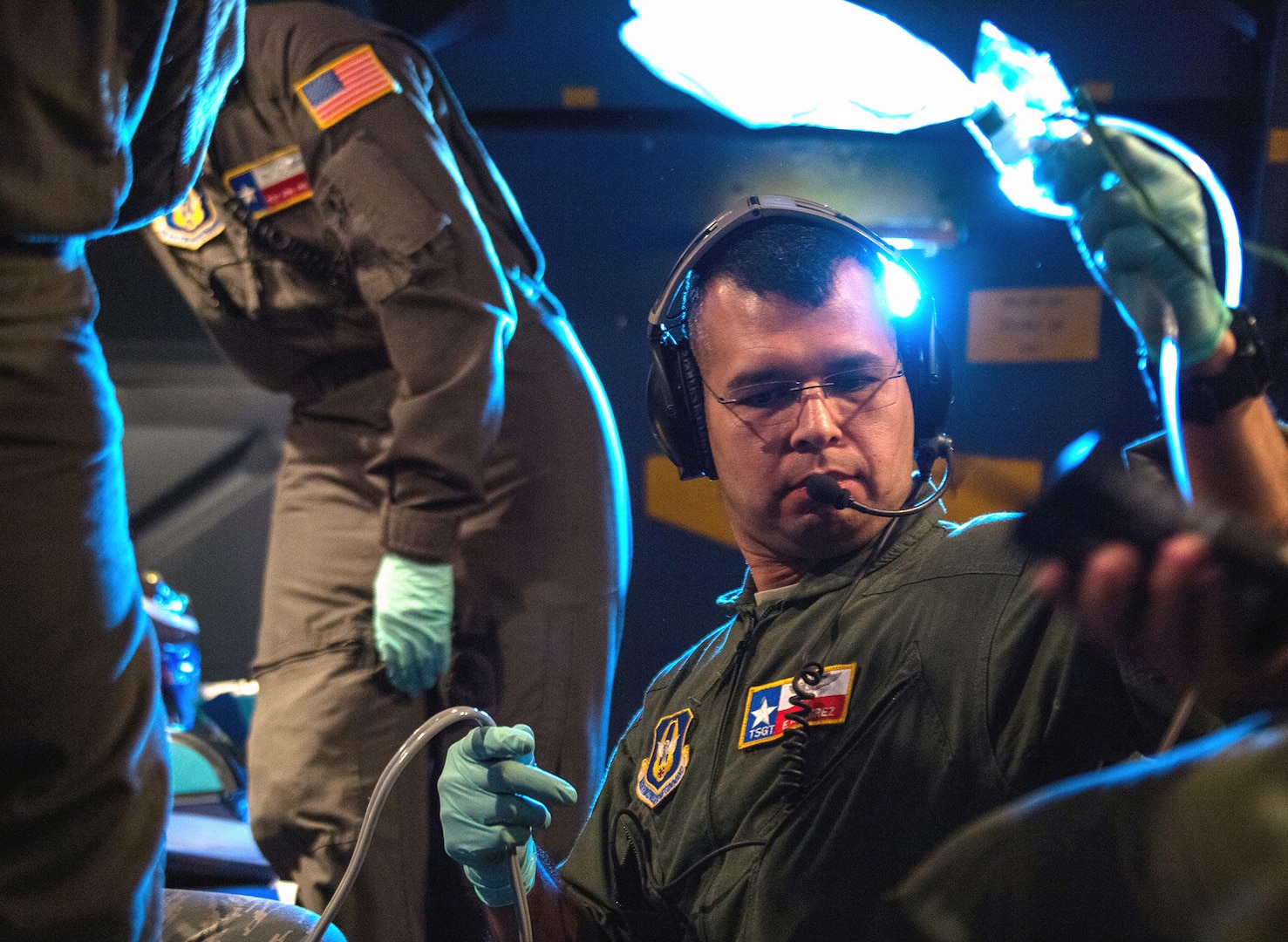 433rd Aeromedical Evacuation Squadron takes part in C-5M medevac tests >  Joint Base San Antonio > News