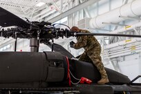Illinois aircraft prepares for hurricane mission [Image 5 of 5]