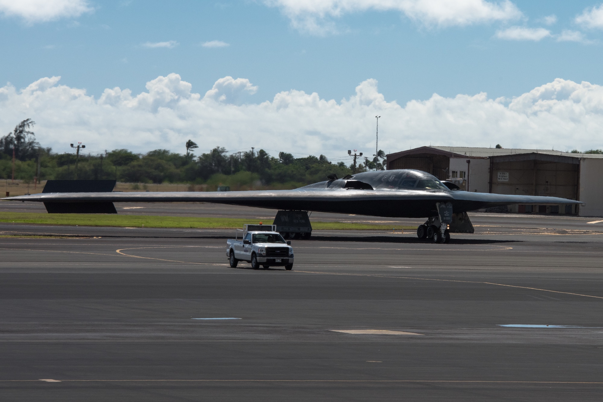 A B-2 Spirit bomber deployed from Whiteman Air Force Base, Missouri, taxi at Joint Base Pearl Harbor-Hickam, Hawaii, Jan. 10, 2019.