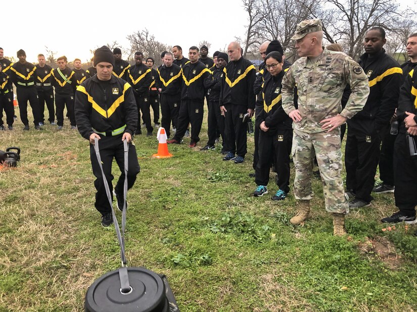 Army Reserve commanding general and Soldiers participate in ACFT pilot program