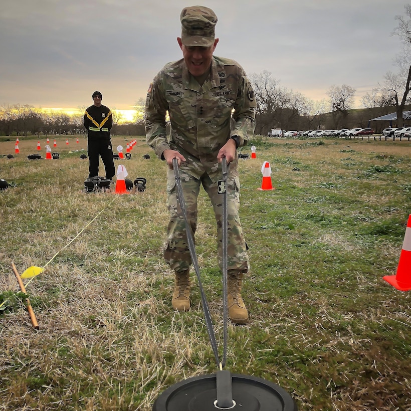 Army Reserve commanding general and Soldiers participate in ACFT pilot program