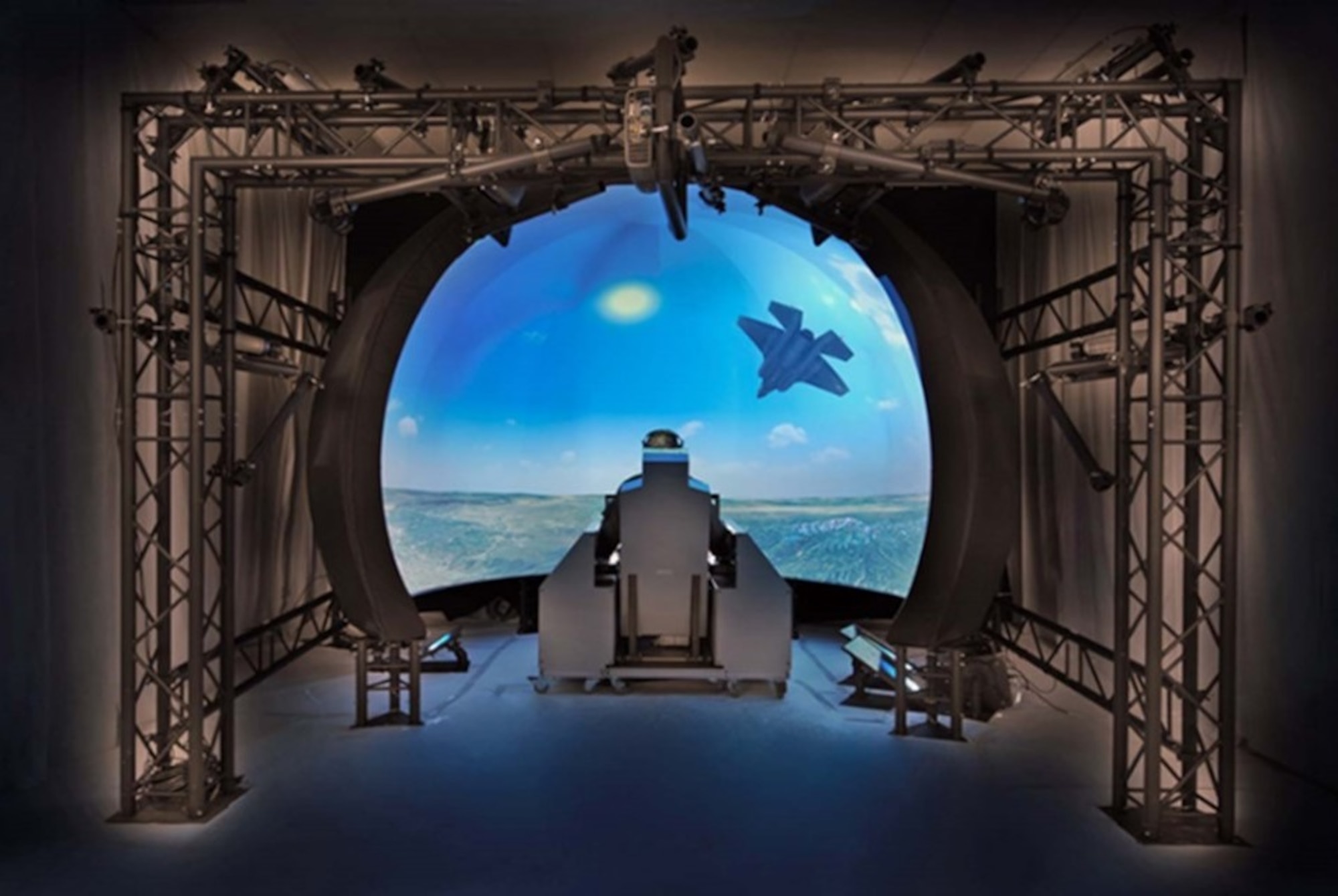 Simulators Division opens new Sims Holodeck > Wright-Patterson AFB >  Article Display