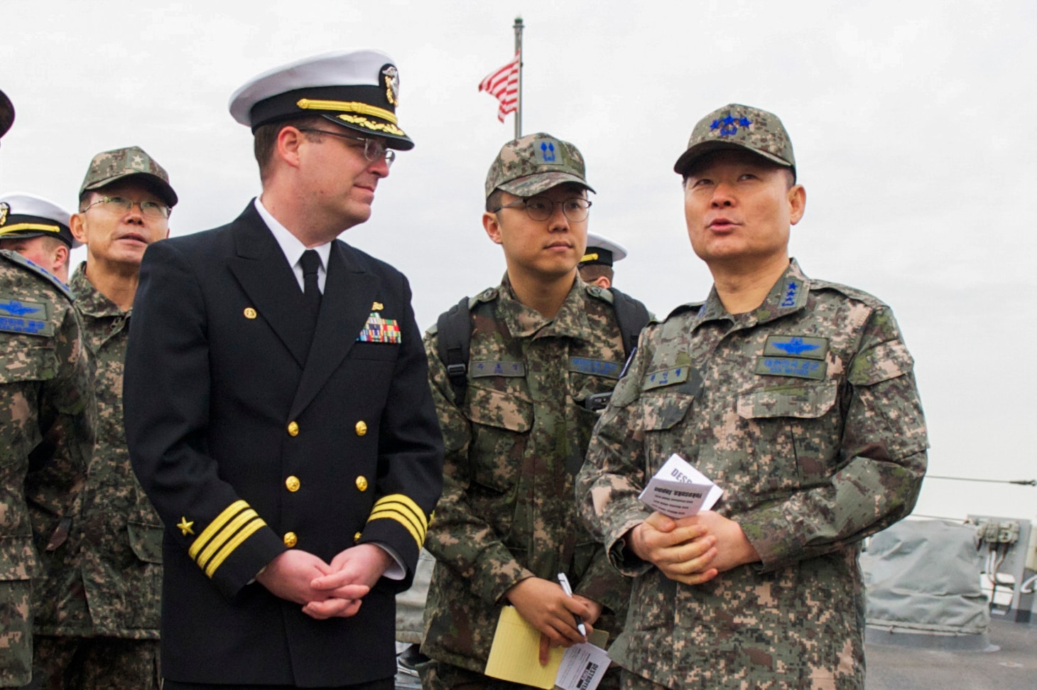 YOKOSUKA, Japan (Jan. 15, 2019) Cmdr. William C. Blodgett, the commanding officer of the Arleigh Burke-class guided-missile destroyer USS Barry (DDG 52) and Lt. Gen. Inchoul Won, vice chairman of the Republic of Korea Joint Chiefs of Staff speak during a ship tour aboard Barry. Barry is forward-deployed to the U.S. 7th Fleet area of operations in support of security and stability in the Indo-Pacific region. (U.S. Navy photo by Mass Communication Specialist 3rd Class Codie L. Soule)