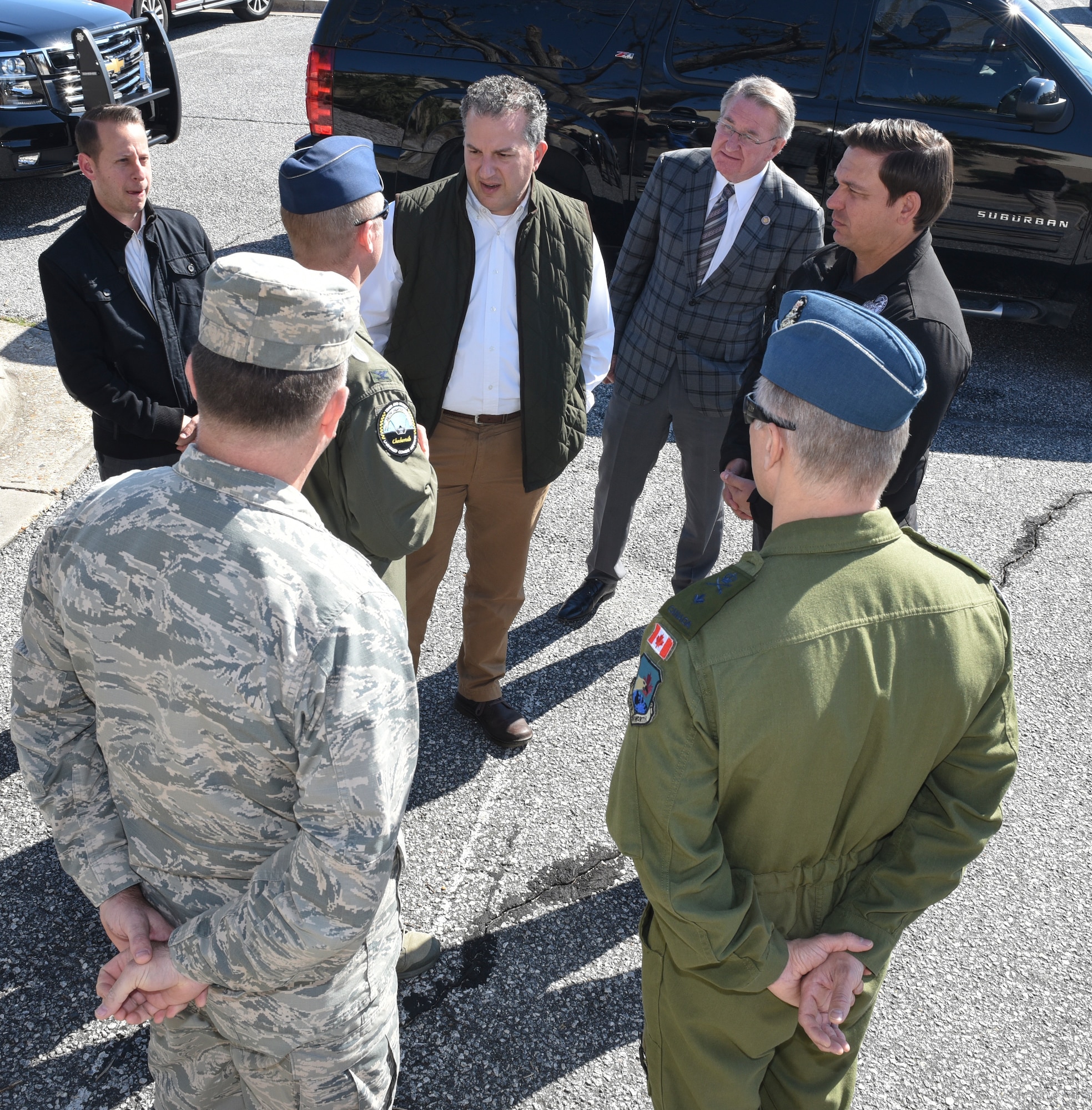 U.S. Air Force and Florida government officials meet