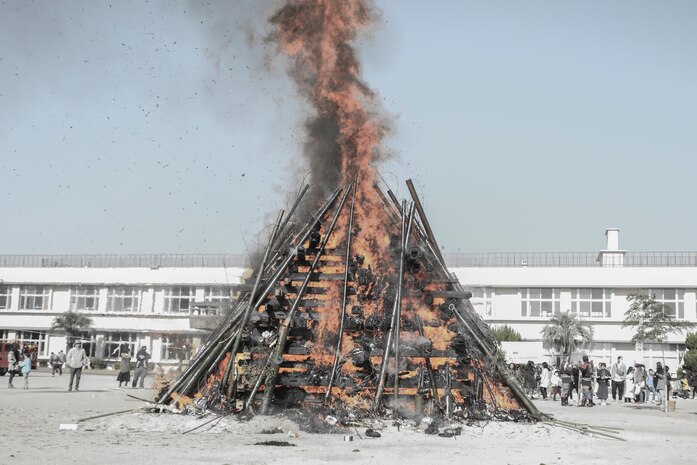 Tondo Matsuri New Year Festival
