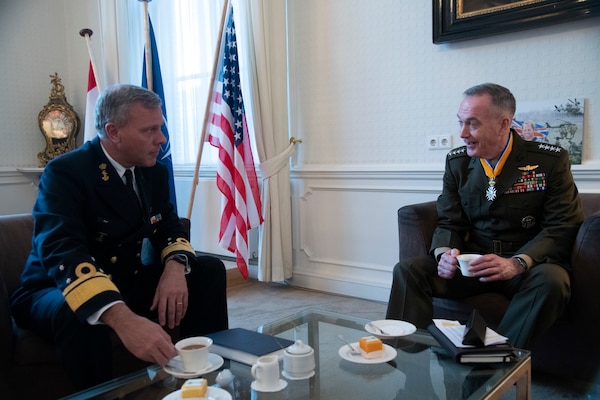 Marine Corps Gen. Joe Dunford, chairman of the Joint Chiefs of Staff, meets with his counterpart Dutch Lt. Adm. Rob Bauer, chief of defense of the Armed Forces of the Netherlands, at the Binnenhof in the Hague, Jan. 18, 2019. (DOD Photo by Navy Petty Officer 1st Class Dominique A. Pineiro)