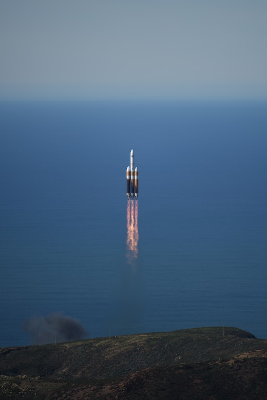 Delta IV Heavy NROL-71 successfully launched
