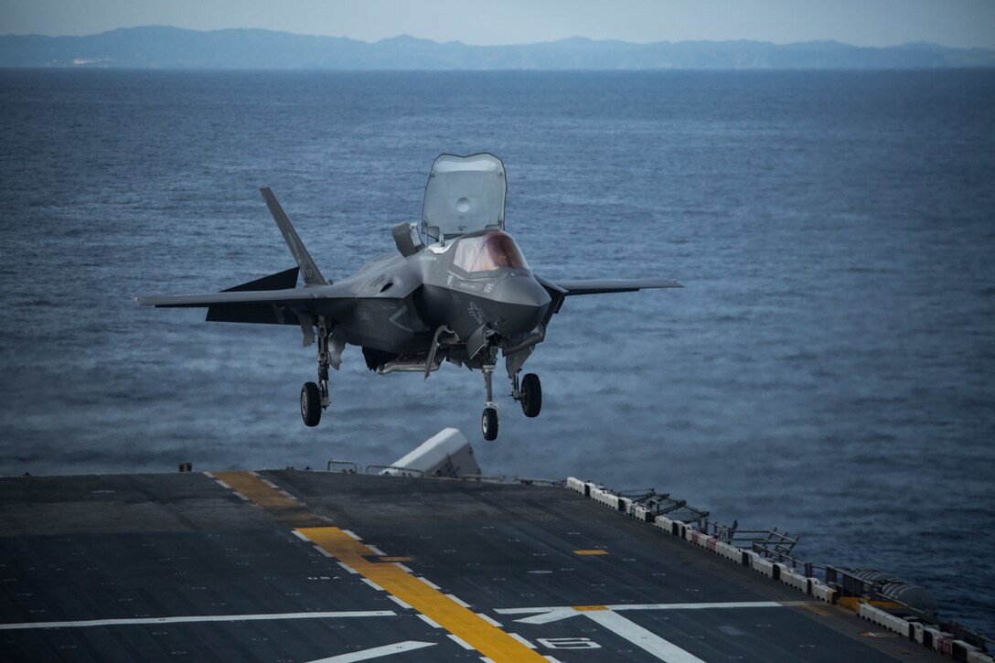 An F-35B Lightning II belonging to Marine Fighter Attack Squadron 121 lands aboard the amphibious assault ship USS Wasp (LHD 1) during training at sea, Jan. 19, 2019. Naval aviators with VMFA-121, 31st Marine Expeditionary Unit's Aviation Combat Element, conduct take-off and landings during fixed-wing flight operations in the Marine Corps' newest, most advanced multi-role fighter, the F-35B. The 31st MEU, the Marine Corps’ only continuously forward-deployed MEU partnering with the Wasp Amphibious Ready Group, provides a flexible and lethal force ready to perform a wide range of military operations as the premier crisis response force in the Indo-Pacific region. (U.S. Marine Corps photo by Lance Cpl. Kyle P. Bunyi/ Released)