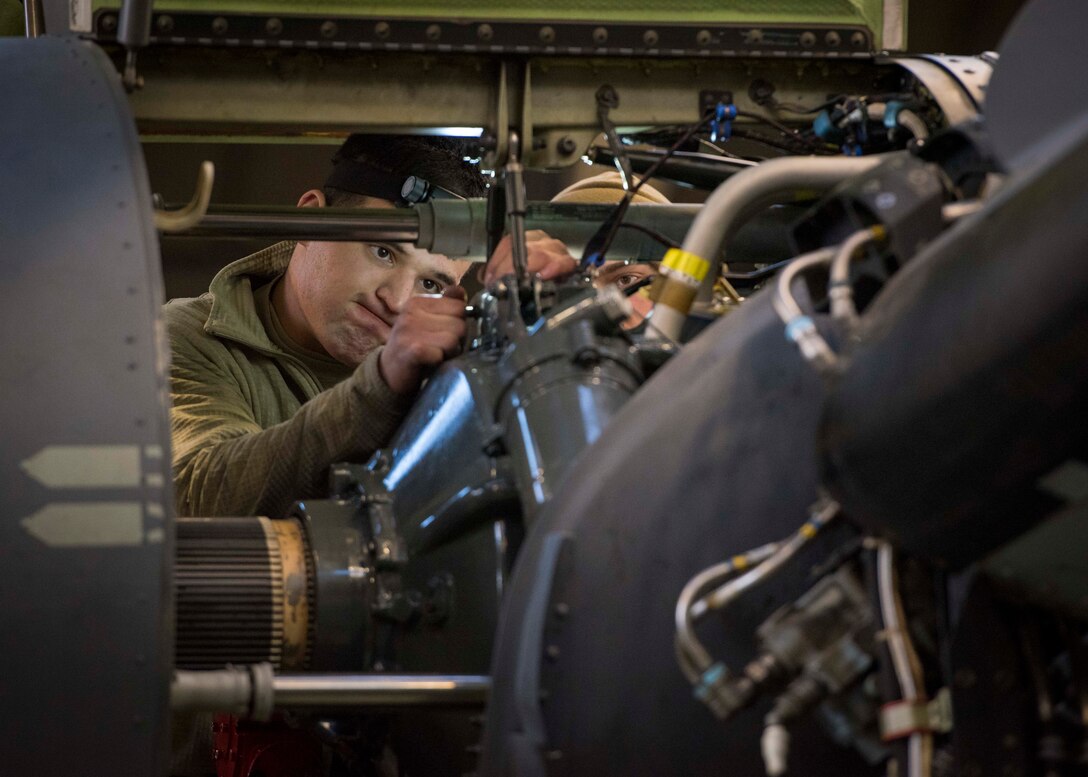 353rd SOG maintainers