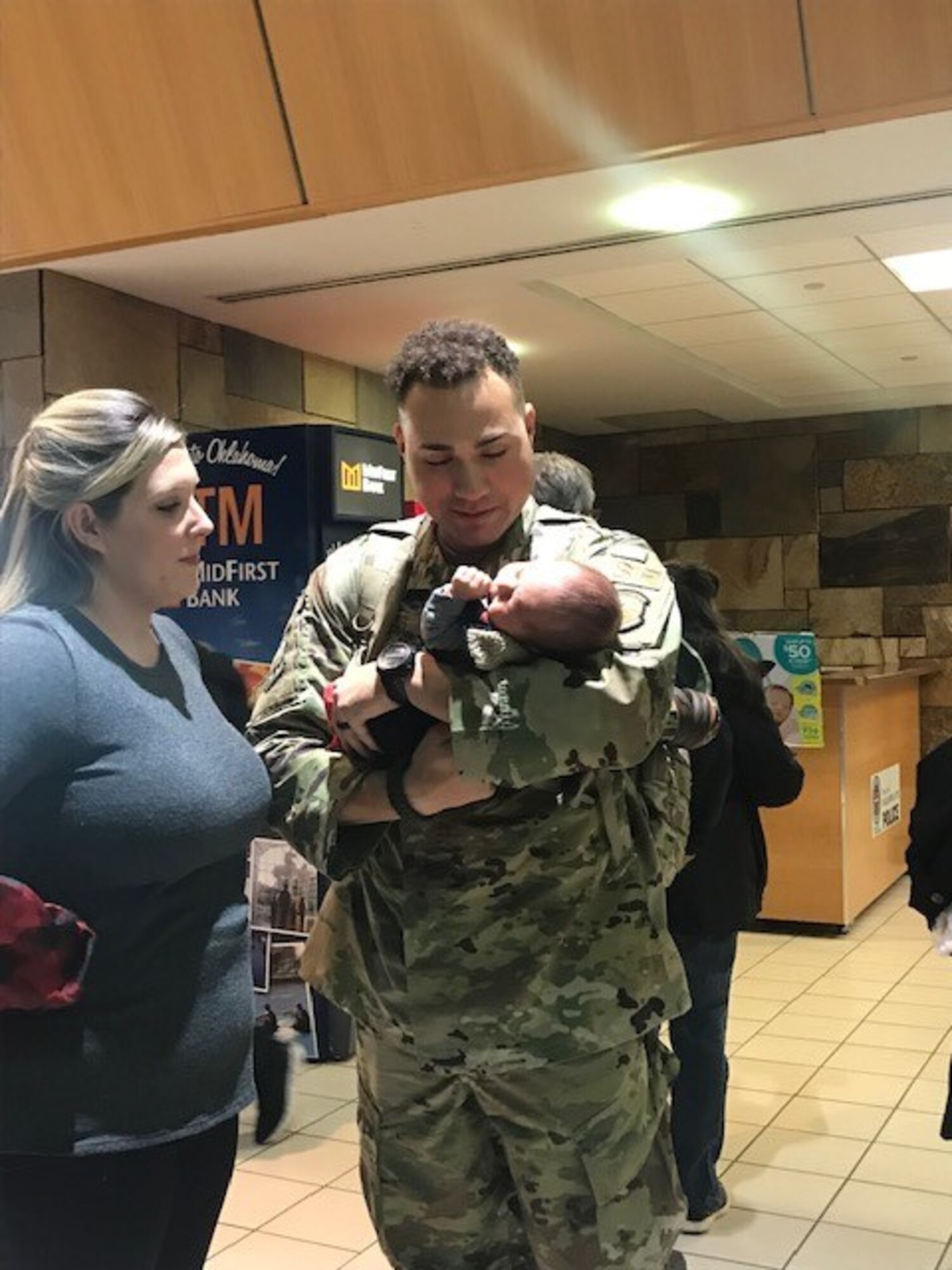 507th Security Forces Squadron defender Staff Sgt. Danny Thomas arrived at Will Rogers World Airport in Oklahoma City, Oklahoma, Jan. 23, 2019, to reunite with family and friends after a six month deployment. The Reserve Citizen Airman deployed to the 386th Air Expeditionary Wing, Southwest Asia, in support of Operation Freedom’s Sentinel as a security forces member. (U.S. Air Force photo by Master Sgt. Samantha Judge)