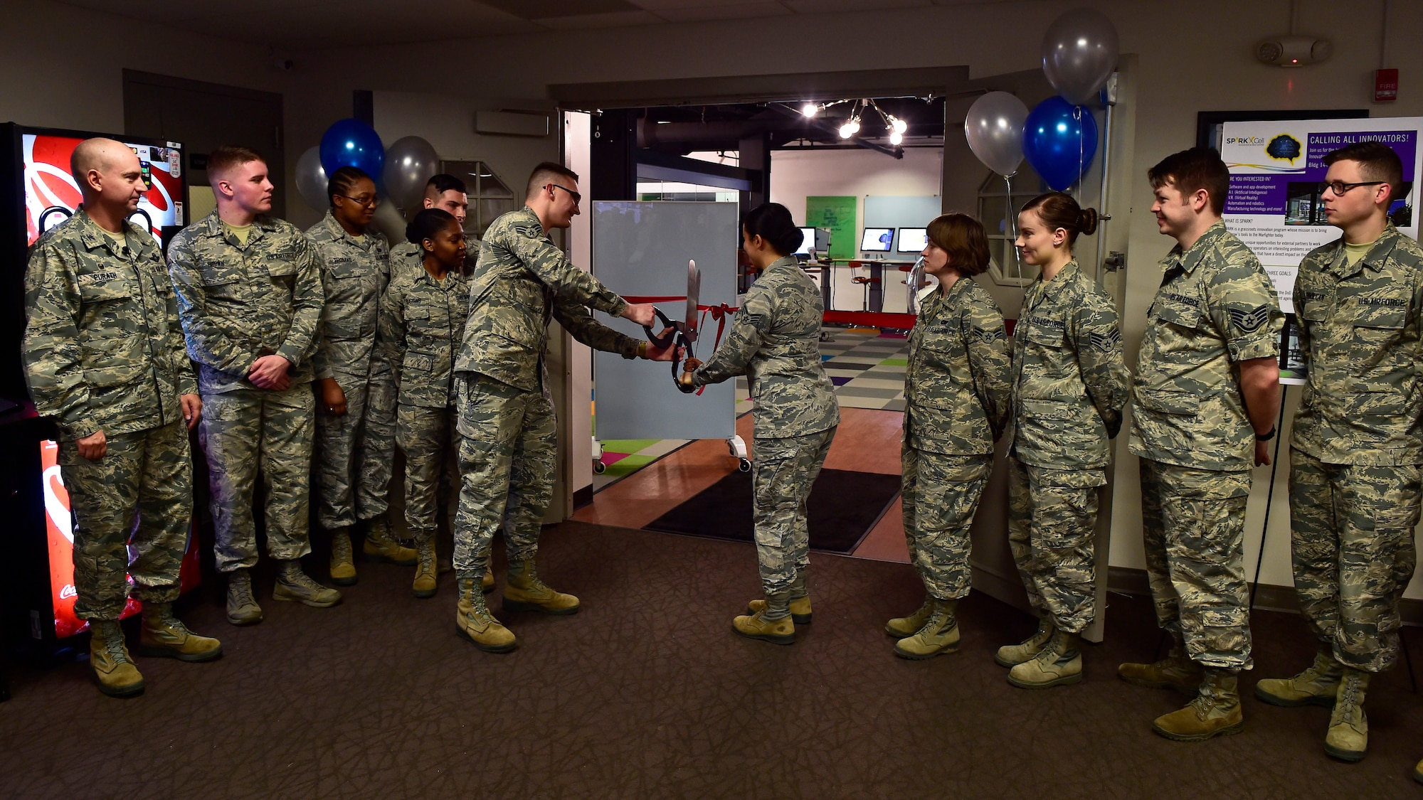 SparkX Cell Innovation Center hosts grand opening