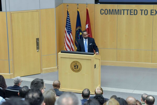 J.J. Green, WTOP radio national security correspondent, speaks to the Defense Intelligence Agency workforce during a DIA Mentoring Summit, Jan. 17, 2019, at the DIA headquarters.