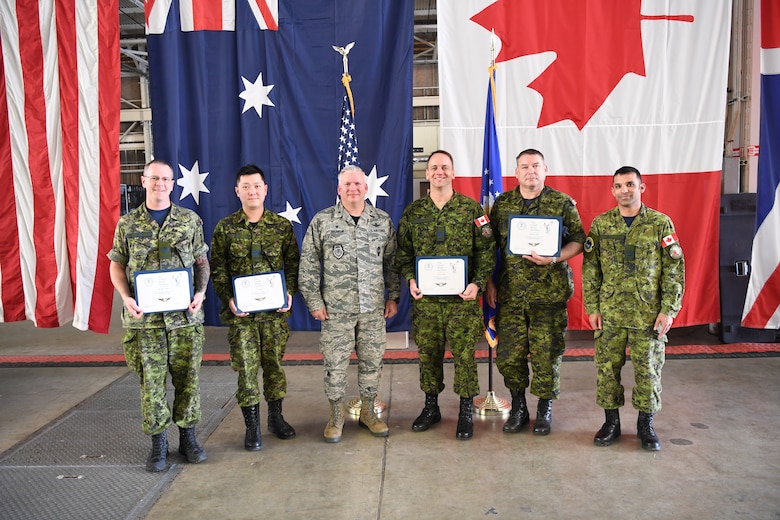 Canadian space operators certified, awarded space wings in CSpOC