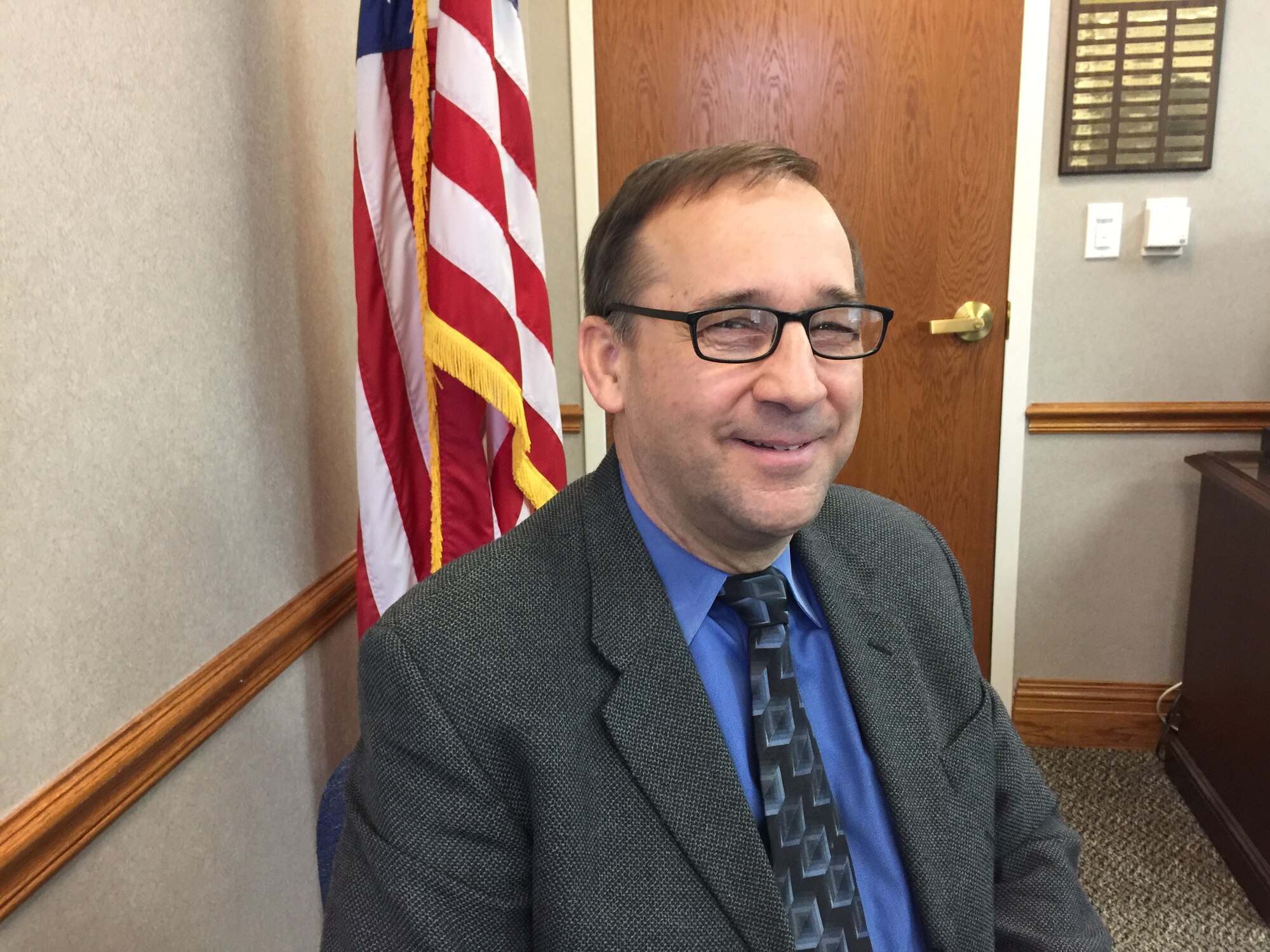 Photo of Alan Becker, the 2019 AETC winner of the Air Force Association Outstanding Civilian Program Manager of the Year award.