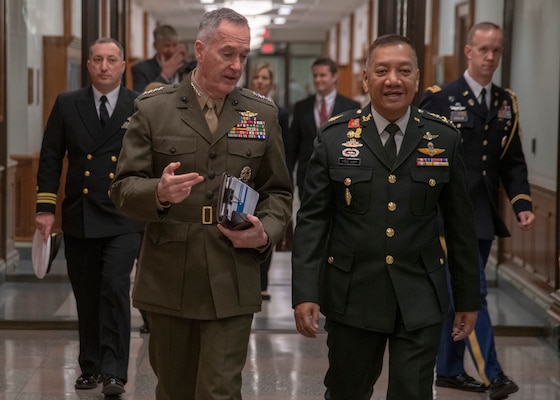Chairman of the Joint Chiefs of Staff Marine Corps Gen. Joe Dunford hosts  Thai Chief of Defense Forces Gen. Ponpipaat Benyasri for an official visit in Washington, D.C., Jan. 29, 2019.