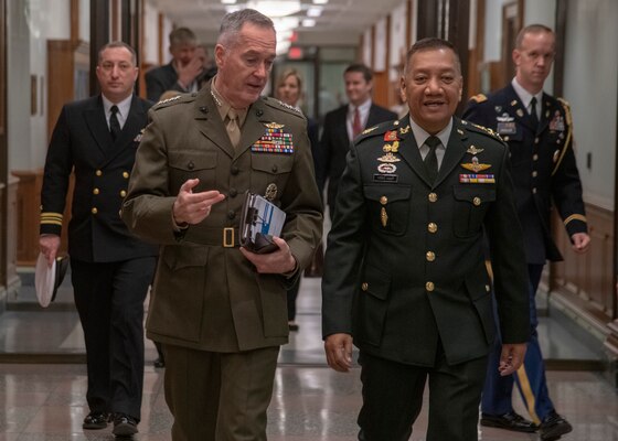 Chairman of the Joint Chiefs of Staff Marine Corps Gen. Joe Dunford hosts  Thai Chief of Defense Forces Gen. Ponpipaat Benyasri for an official visit in Washington, D.C., Jan. 29, 2019.