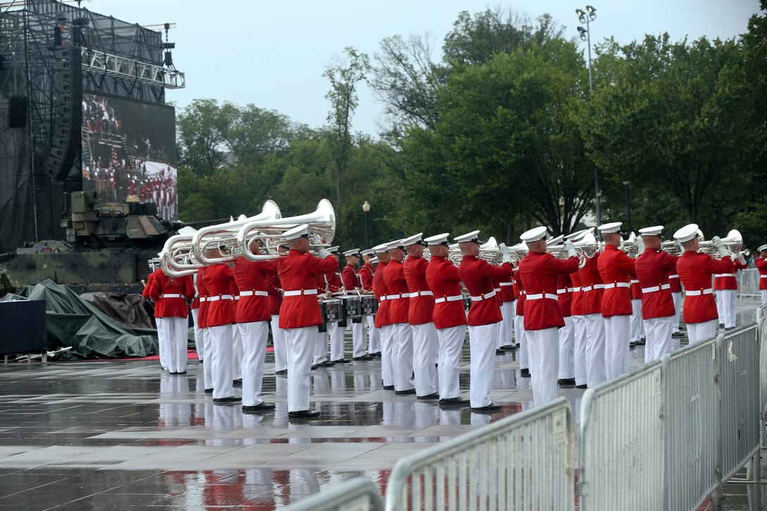 Marines with “The Commandant’s Own” U.S. Drum and Bugle Corps perform at the Lincoln Memorial, Washington, D.C., July 4, 2019. The Honorable President Donald J. Trump hosted a “Salute to America” event which was held to honor all service members past and present. The celebration showcased America’s military with music, military demonstrations and flyovers.  (U.S. Marine Corps photo by Pfc. Allen Sanders)