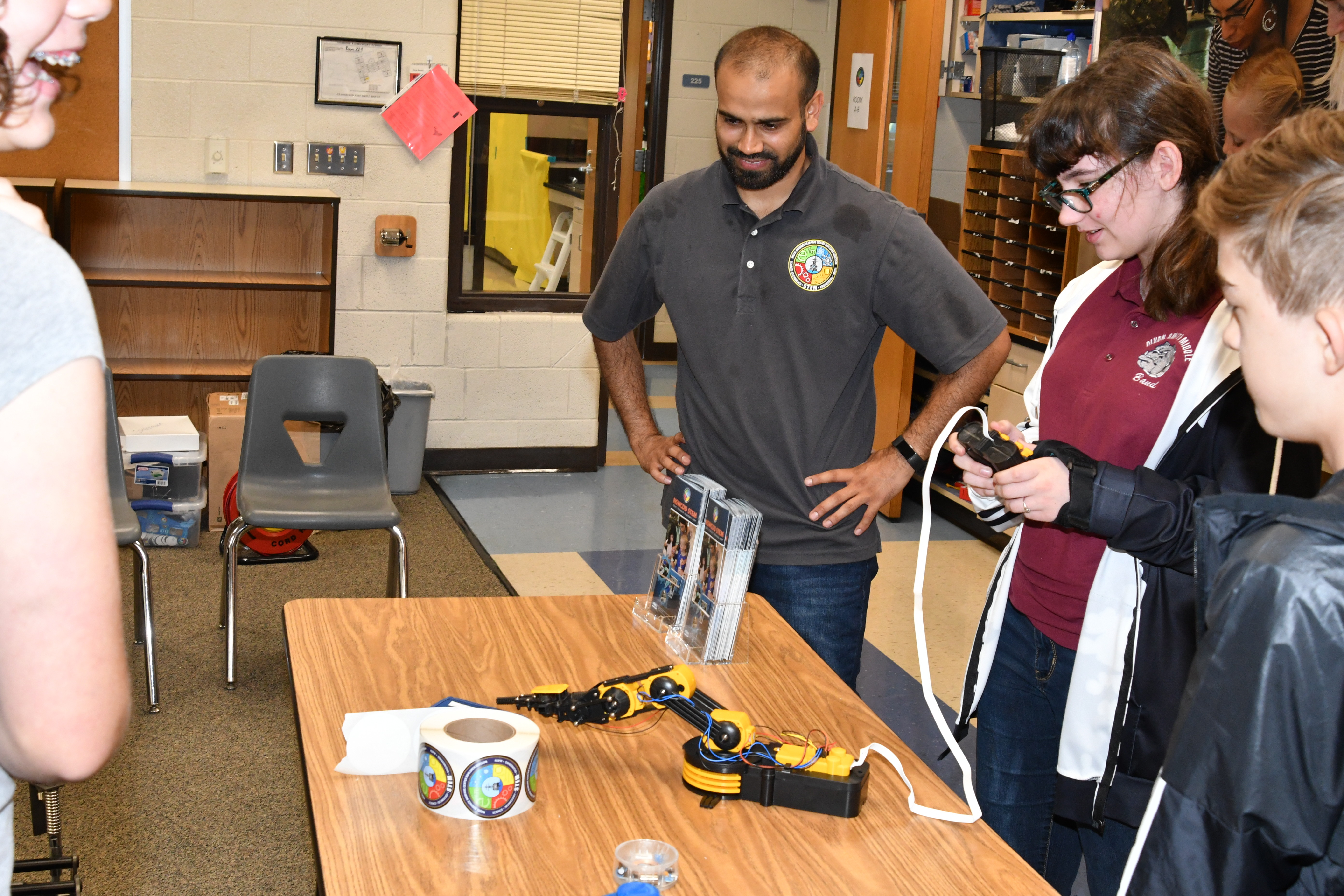 NSWC Dahlgren Division STEM Mentors Inspire Youth at Annual Summer